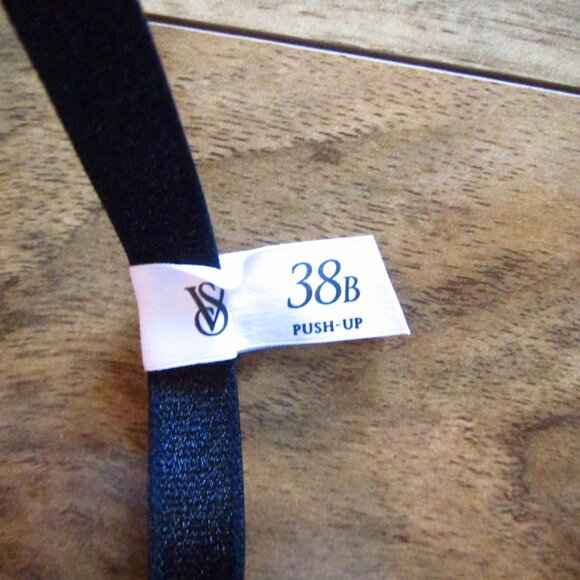 NWT- SO OBSESSED by Victoria's Secret Black Padded Push Up No Wire Bra Size 38B - Picture 3 of 7
